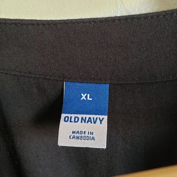 Old Navy Smocked Plunge V-Neck Eyelet Maxi Dress Black Size XL Peasant Cottage - Picture 2 of 13